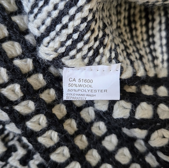 Striking black and white poncho style wool blend open drape cardigan size m/l - Picture 6 of 10